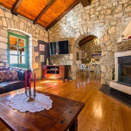 House Casa Rustica Holiday home Grizane-Belgrad